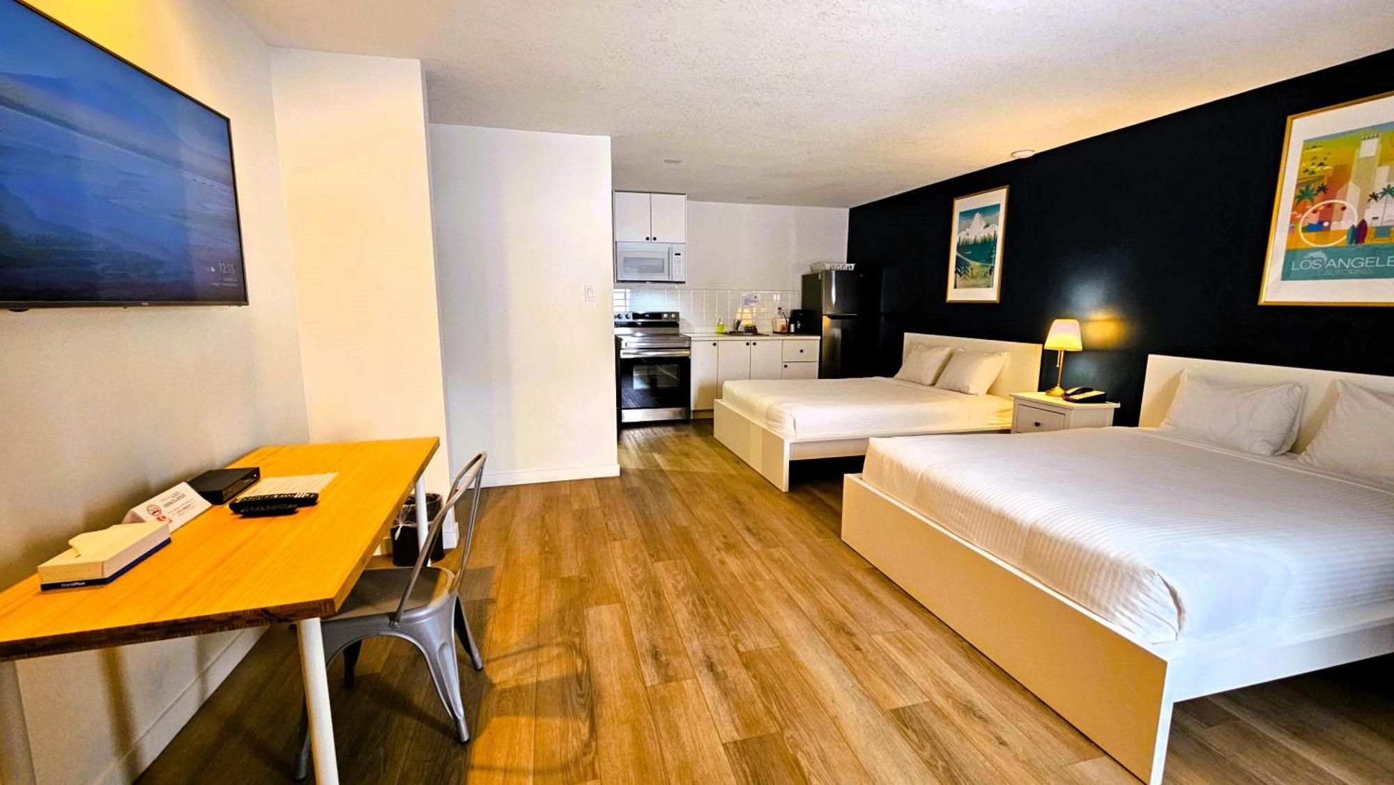Cloud 9 Inn Whitecourt Buitenkant foto