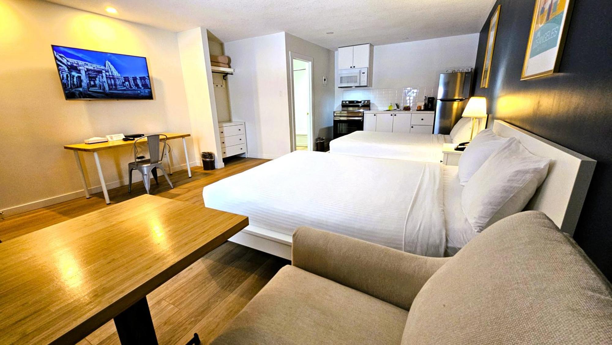 Cloud 9 Inn Whitecourt Buitenkant foto