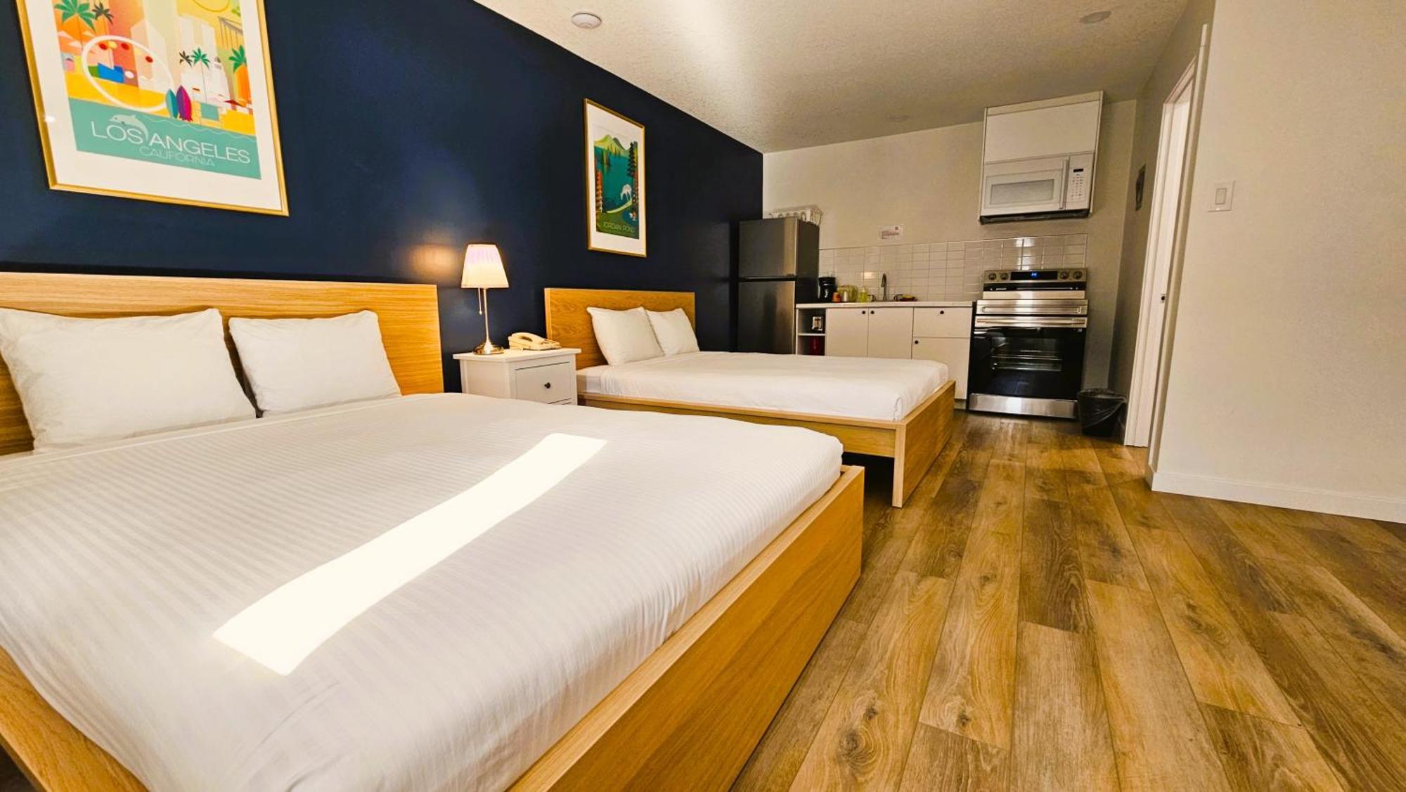 Cloud 9 Inn Whitecourt Buitenkant foto