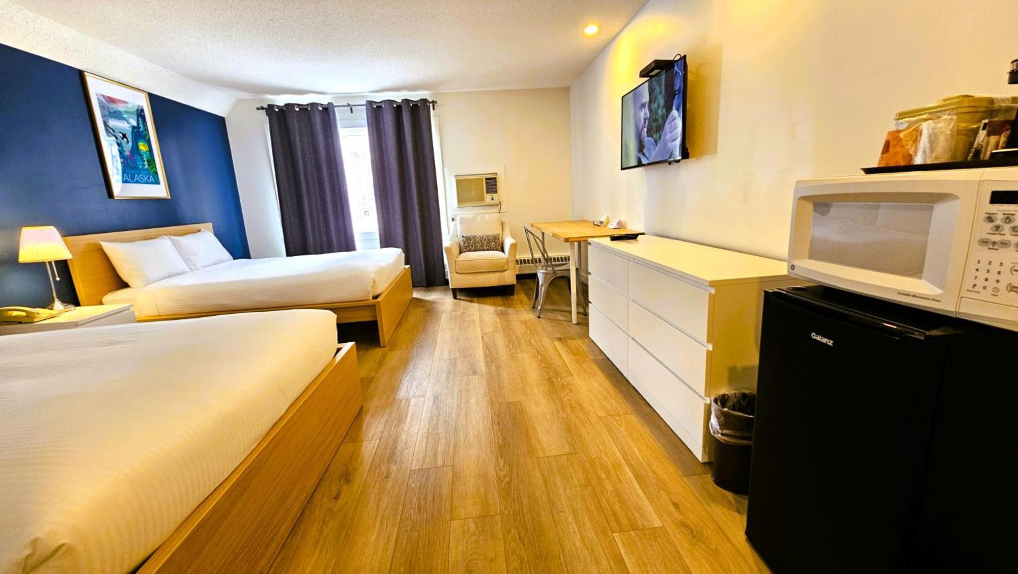 Cloud 9 Inn Whitecourt Buitenkant foto