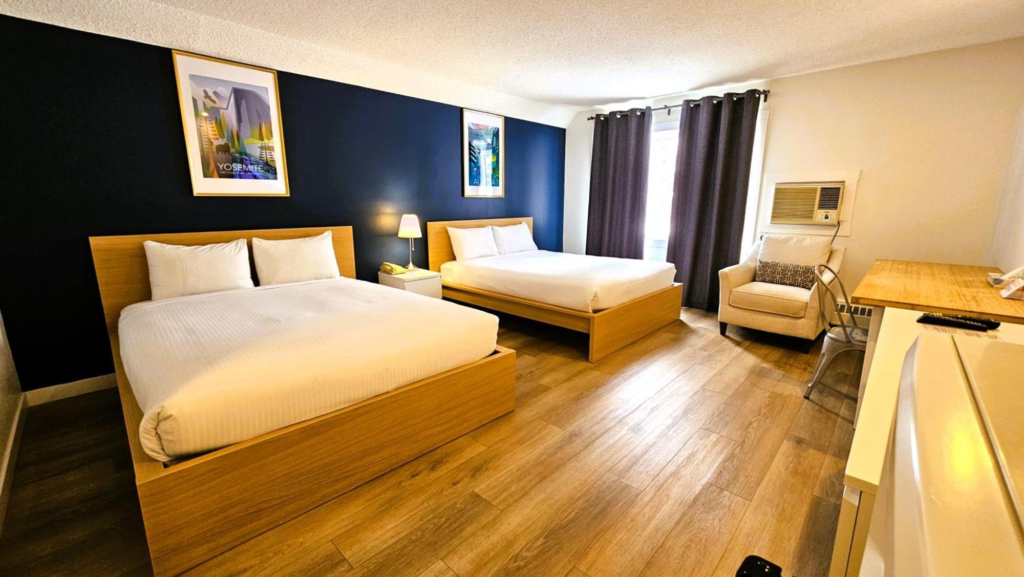 Cloud 9 Inn Whitecourt Buitenkant foto