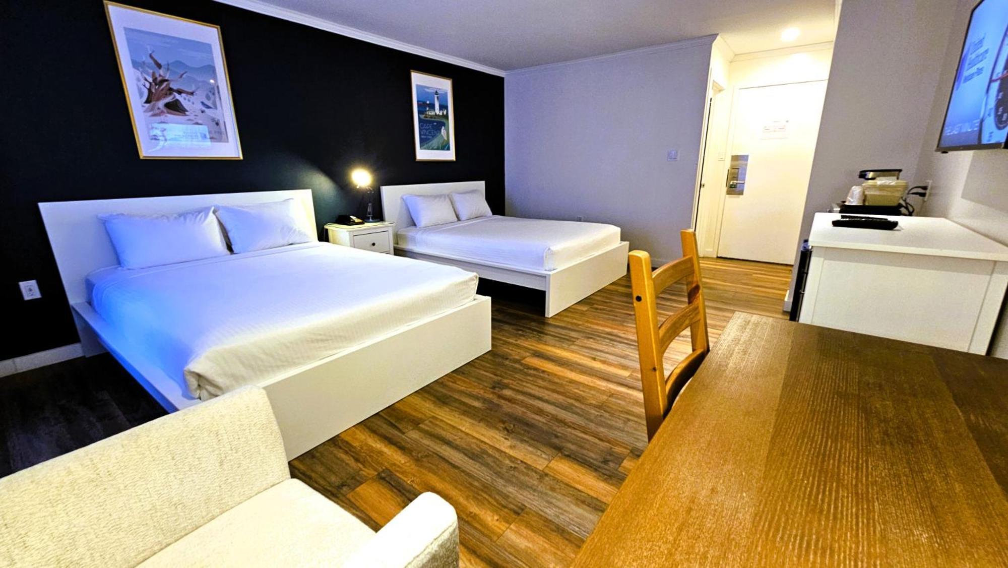 Cloud 9 Inn Whitecourt Buitenkant foto