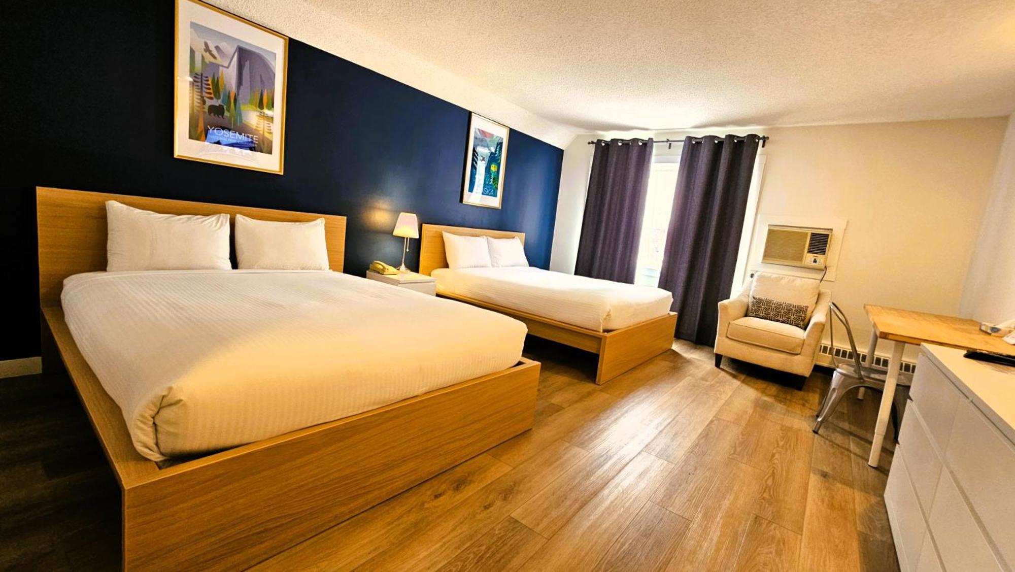 Cloud 9 Inn Whitecourt Buitenkant foto