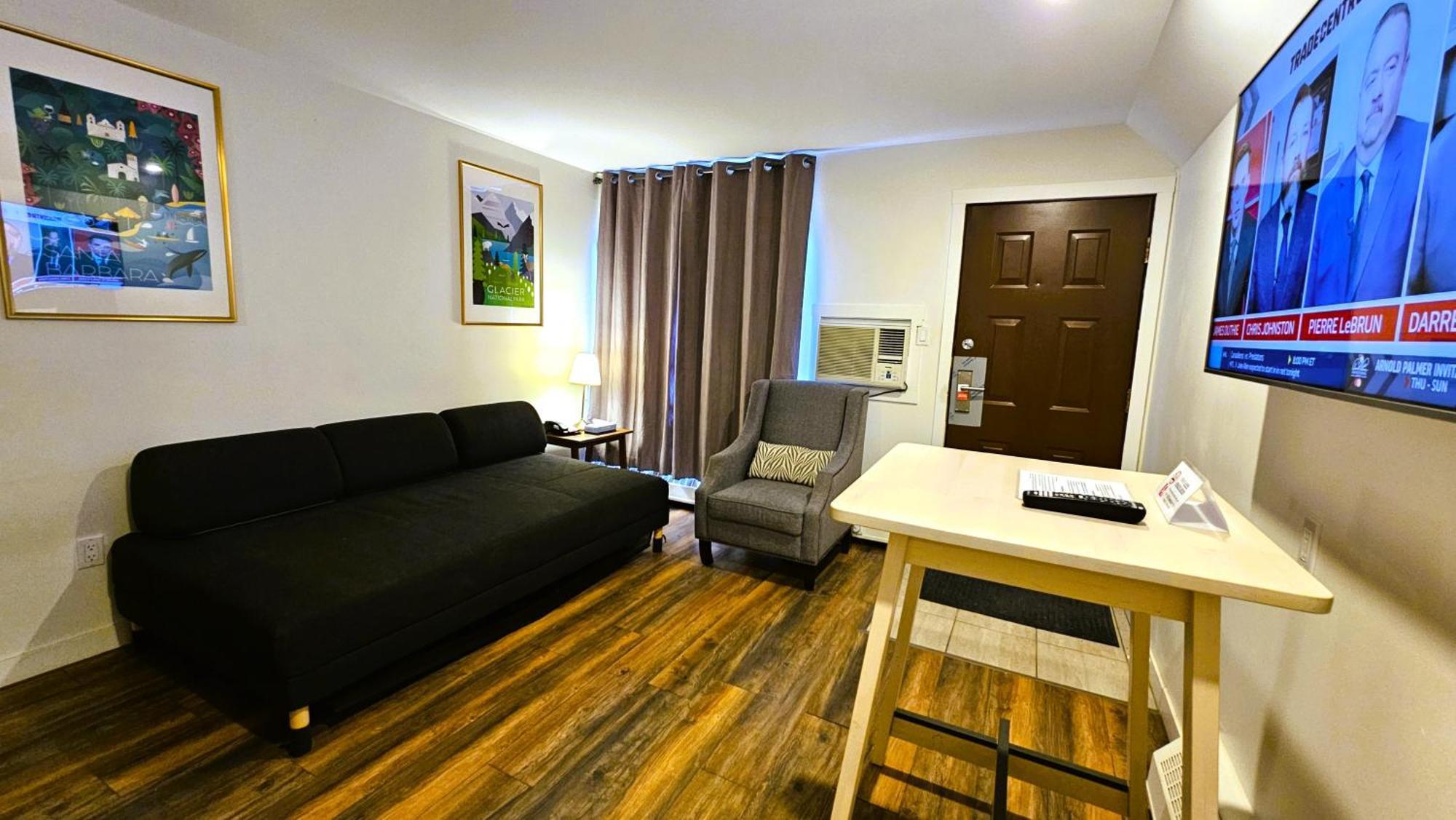 Cloud 9 Inn Whitecourt Buitenkant foto
