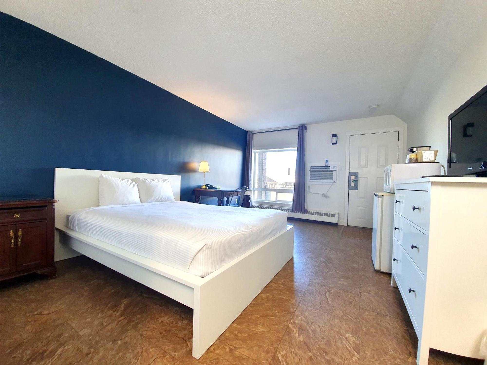 Cloud 9 Inn Whitecourt Buitenkant foto